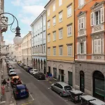 The Collector - Design Boutique By The Grand Canal, Ponterosso Apartman