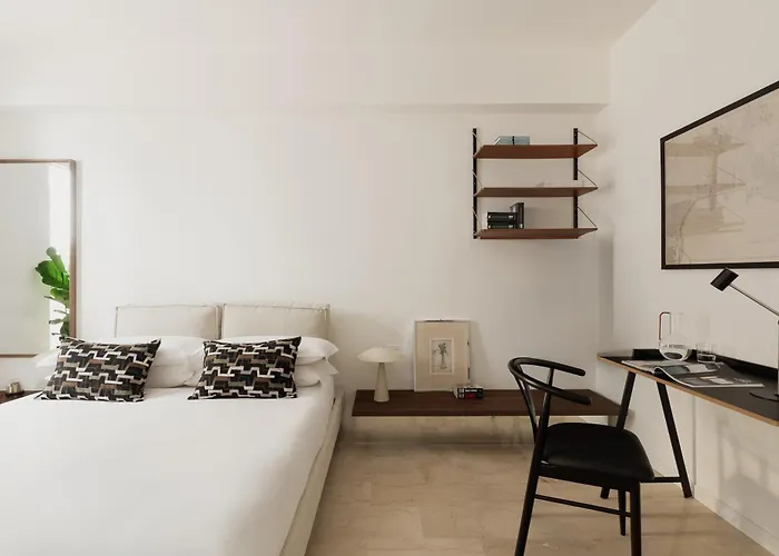 The Collector - Design Boutique By The Grand Canal, Ponterosso *