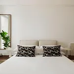 Apartment The Collector - Design Boutique By The Grand Canal, Ponterosso