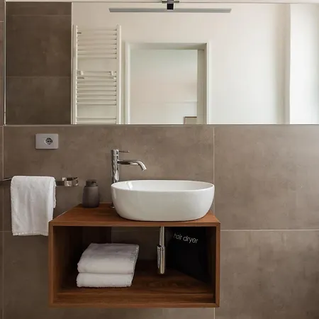 The Collector - Design Boutique By The Grand Canal, Ponterosso Apartment