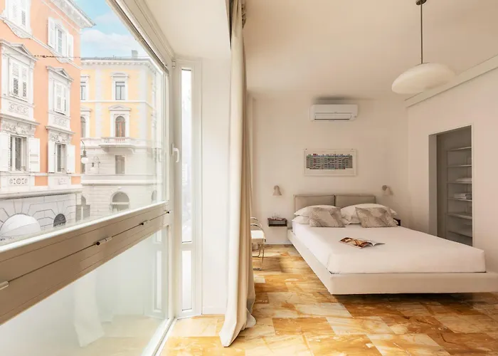 The Collector - Design Boutique By The Grand Canal, Ponterosso Apartment