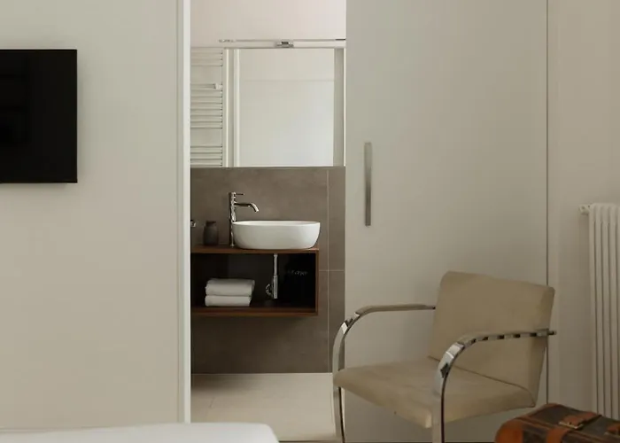 The Collector - Design Boutique By The Grand Canal, Ponterosso Apartment